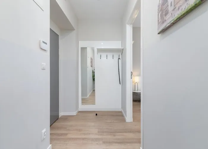 Planty Park Lobzowska By Renters *