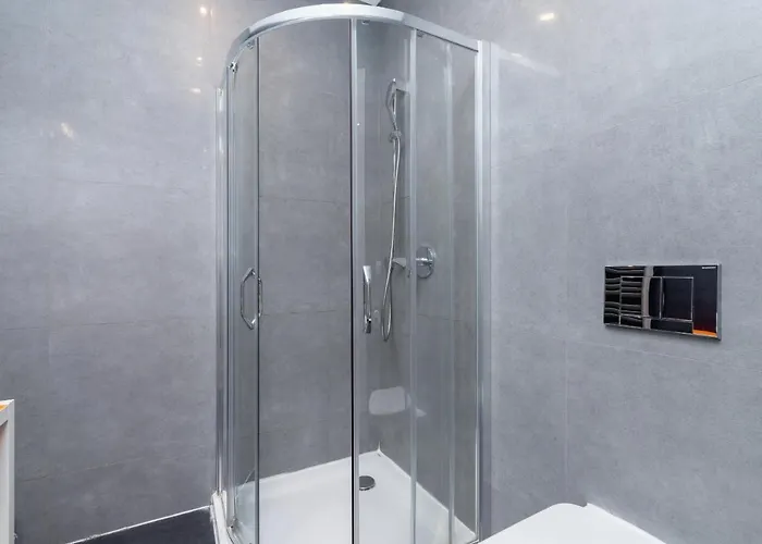 Planty Park Lobzowska By Renters アパート クラクフ