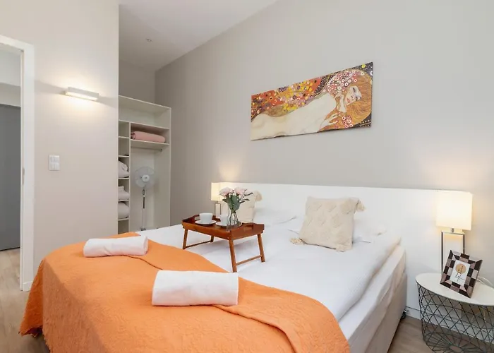 Planty Park Lobzowska By Renters アパート