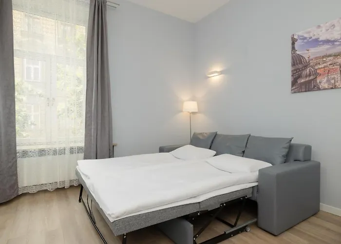 Planty Park Lobzowska By Renters アパート クラクフ